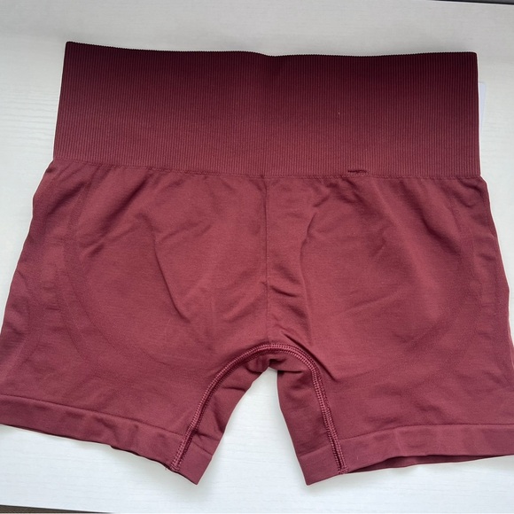 NWT GymShark Everyday Seamless Shorts - Picture 3 of 3